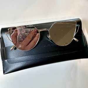 GENTLE MONSTER | Accessories | Gentle Monster Love Punch